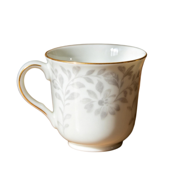 Elegant Gold-Trimmed Floral Bone China Teacup(3-Piece Set)